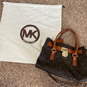 Michael Kors Purse + Large Dust bag